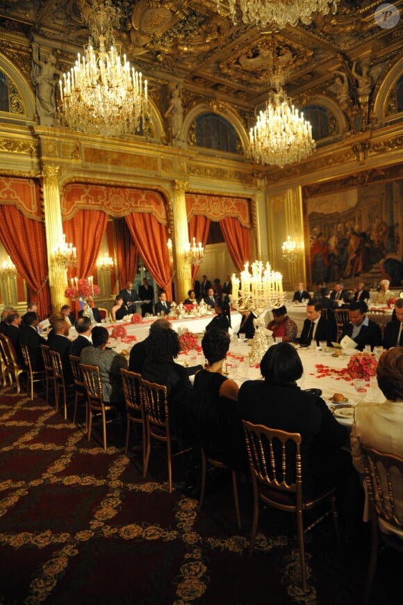 Dîner d'état avec l'invité d'honneur le président d'Afrique du sud, à l'Elysée le 2 mars 2011 à Paris
 