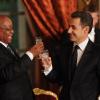Jacob Zuma et Nicolas Sarkozy lors du dîner avec l'invité d'honneur le président d'Afrique du sud, à l'Elysée le 2 mars 2011 à Paris