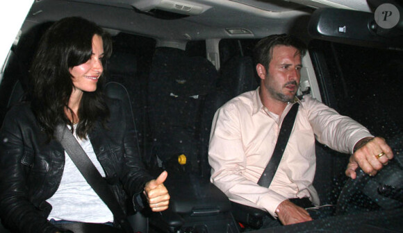 Courteney Cox félicite David Arquette pour sa conduite en mai 2009 à Los Angeles