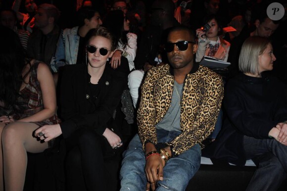 Kanye West et la chanteuse de La Roux au défilé Vivienne Westwood à Paris le 4 mars 2011