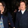 Paul McCartney et Nancy Shevel au défilé Stella McCartney le lundi 7 mars 2011 à Paris
