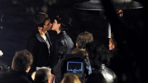 Emma Watson : Son baiser langoureux avec un beau Français !