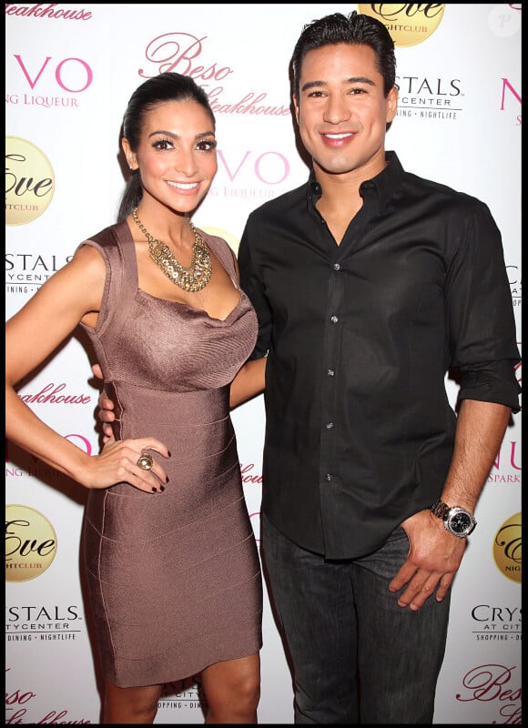Mario Lopez et sa compagne à Las Vegas lors de l'anniversaire d'Eva Longoria le 18 mars 2011