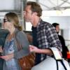 Christina Applegate et son fiancé Martyn LeNoble se promènent avec leur fille Sadie dans les rues de Los Angeles, en mars 2011