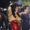 Adrianne Palicki et sa doublure sur le tournage de Wonder Woman (30 mars 2011 à L.A.)