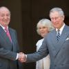 Le roi Juan Carlos et le Prince Charles le 31 mars 2011 lors d'un déjeuner 