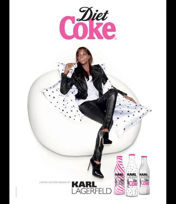 Jeneil Williams pour la campagne Coca-Cola Light par Karl Lagerfeld, avril 2011.