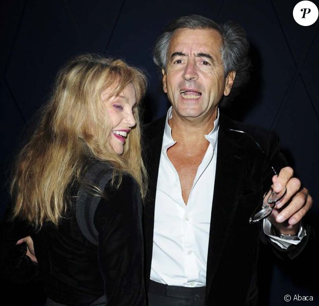 Arielle dombasleподлинная учетная запись @arielledombasle. Arielle Dombasle Tord Le Cou A Ce Pur Poison De Rumeur Et Crie Son Amour Purepeople