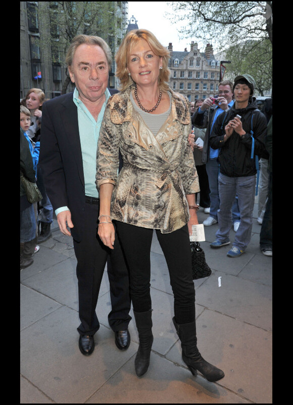 Andrew Lloyd Webber et son épouse lors de l'after party après la première représentation de la comédie musicale Betty Blue Eyes à Londres le 13 avril 2011