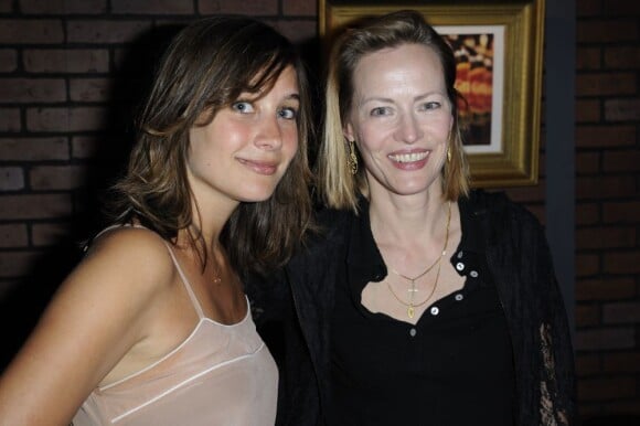 Julie de Bona et Gabrielle Lazure à l'After-Work organisé par la marque écossaise de whisky Grant's. 19 avril 2011