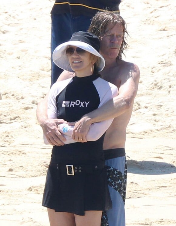 Ah l'amour ! Même après 14 ans de mariage, Felicity Huffman et William H. Macy sont toujours in love ! Mexique, 3 avril 2011 