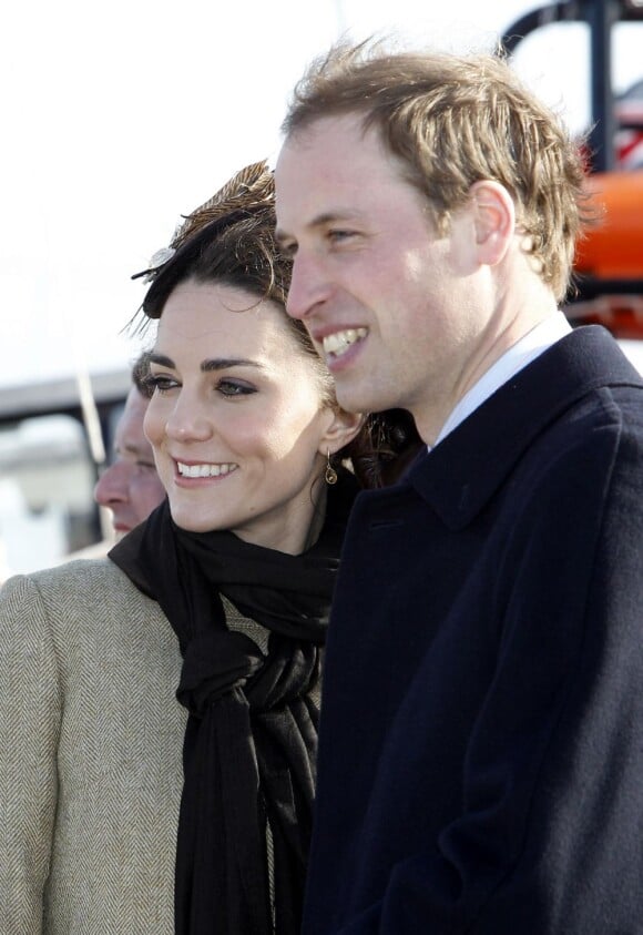 Kate Middleton et son fiancé le prince William sur l'île d'Anglesey en février 2011