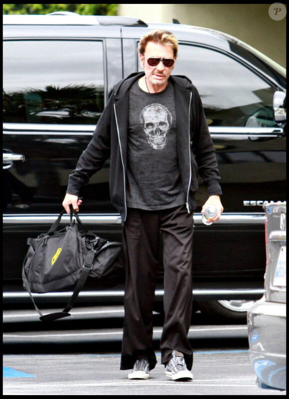 Johnny Hallyday se rend dans son club de gym à Los Angeles le 18 avril 2011