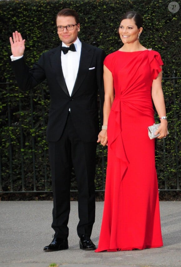 La princesse Victoria de Suède et le prince Daniel lors du dîner de gala organisé par la Reine Elizabeth II la veille du mariage de Kate Middleton et du prince William à l'Hôtel Mandarin Oriental Hotel à Londres le 28 avril 2011