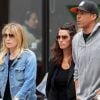 Ellen Pompeo se baladant à Soho, New York avec son mari Chris Ivery, leur fille Stella Luna et une amie, le 2 mai 2011.
