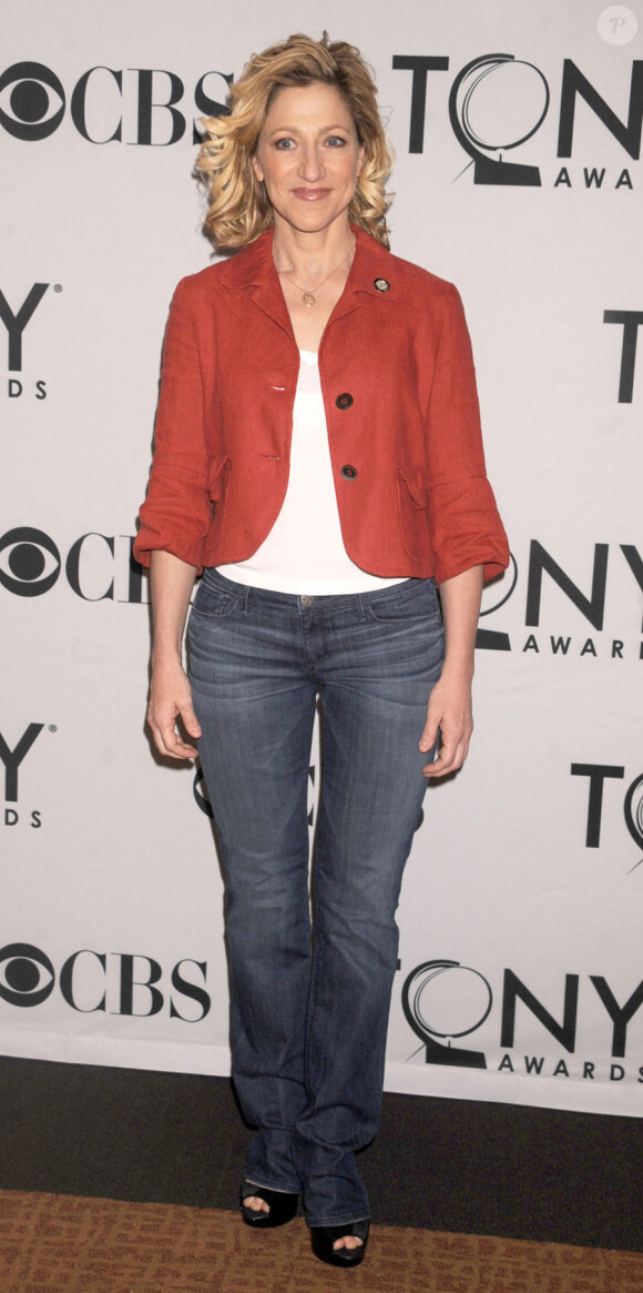 Edie Falco lors de la réception pour les nominés aux Tony Awards le 4 mai 2011 à New York