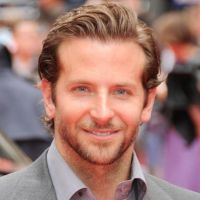 Bradley Cooper, star de Very Bad Trip 2, l'avoue : il chausse du 50 !