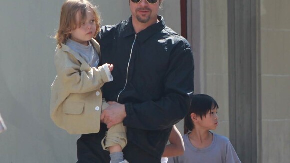 Brad Pitt : pause ensoleillée avec Knox le casse-cou et Vivienne la coquette !