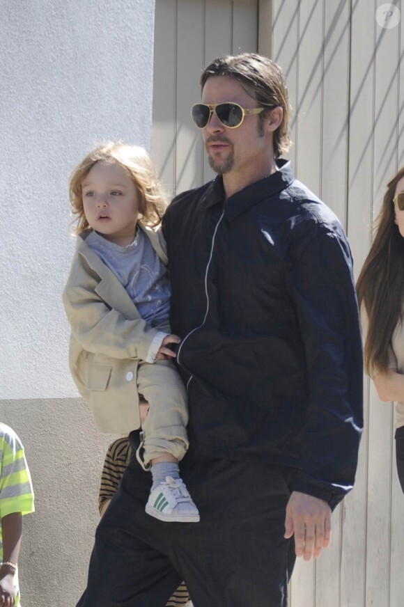 Brad Pitt et Knox en famille à la Nouvelle-Orléans en mars 2011.
