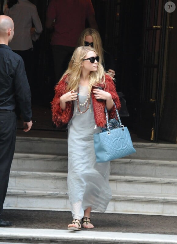 Mary-Kate Olsen ADORE Chanel ! Paris, 23 avril 2011