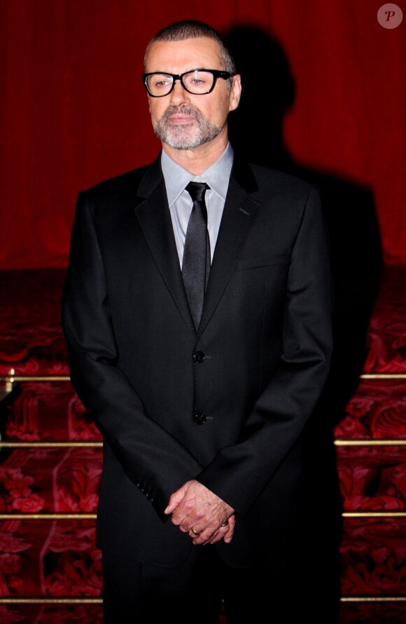 George Michael annonce sa prochaine tournée Symphonica, au Royal Opera House, à Londres le 11 mai 2011