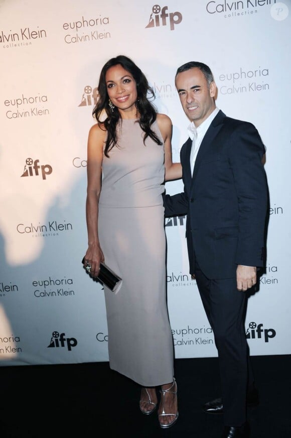 Rosario Dawson et Fransisco Costa lors de la soirée Calvin Klein organisée dans le cadre du 64e festival de Cannes, le jeudi 12 mai 2011.