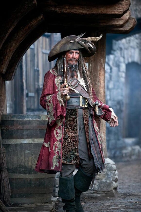Keith Richards en père de Jack Sparrow dans Pirates des Caraïbes - La Fontaine de Jouvence, en salles le 18 mai 2011.