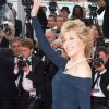 A 73 ans, Jane Fonda a fait sensation à Cannes sous les couleurs de L'Oréal Paris. Le 14 mai 2011