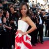 Le charme américain opère une nouvelle fois... Zoe Saldana lors de la montée des marches du 16 mai 2011 à Cannes
