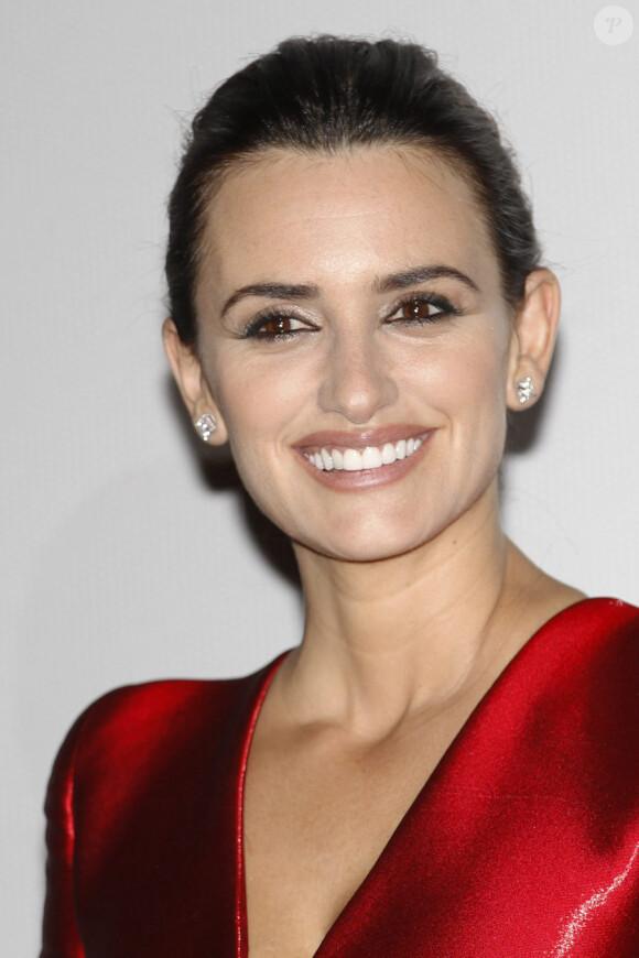 Penélope Cruz en Armani Privé lors de l'avant-première de Pirates des Caraïbes 4 à Munich en Allemagne le 16 mai 2011