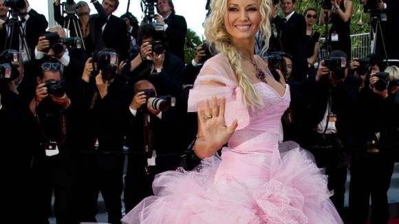 Cannes 2011 - Adriana Karembeu, Courtney Love: Les looks les plus extravagants !