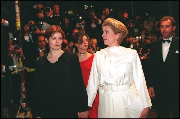 Catherine Deneuve et Chiara Mastroianni au festival de Cannes en 1994