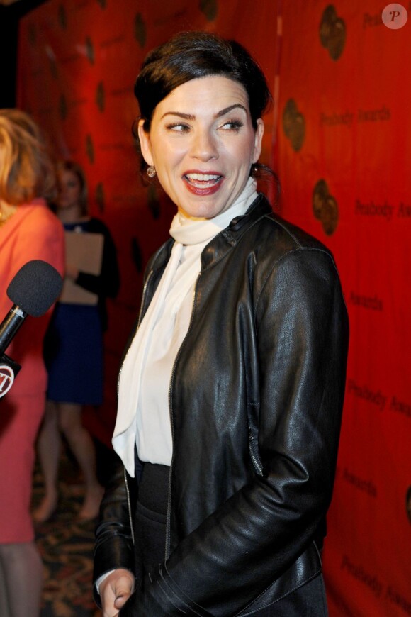 Julianna Margulies lors de la 70e cérémonie des George Foster Peabody Awards dans l'Université de Georgia à New York le 23 mai 2011