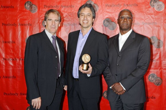 Scott Bakula, Ray Romano et Andre Braugher lors de la 70e cérémonie des George Foster Peabody Awards dans l'Université de Georgia à New York le 23 mai 2011