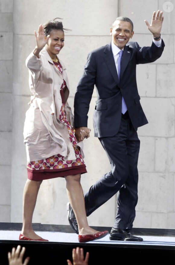 Michelle et Barack Obama arrivent à College Green, à Dublin, le 23 mai 2011.