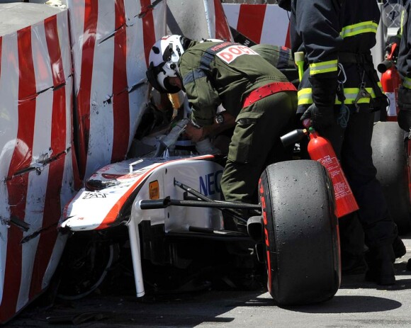Le terrible accident de Sergio Perez lors des essais du Grand Prix de Monaco, le 28 mai 2011.