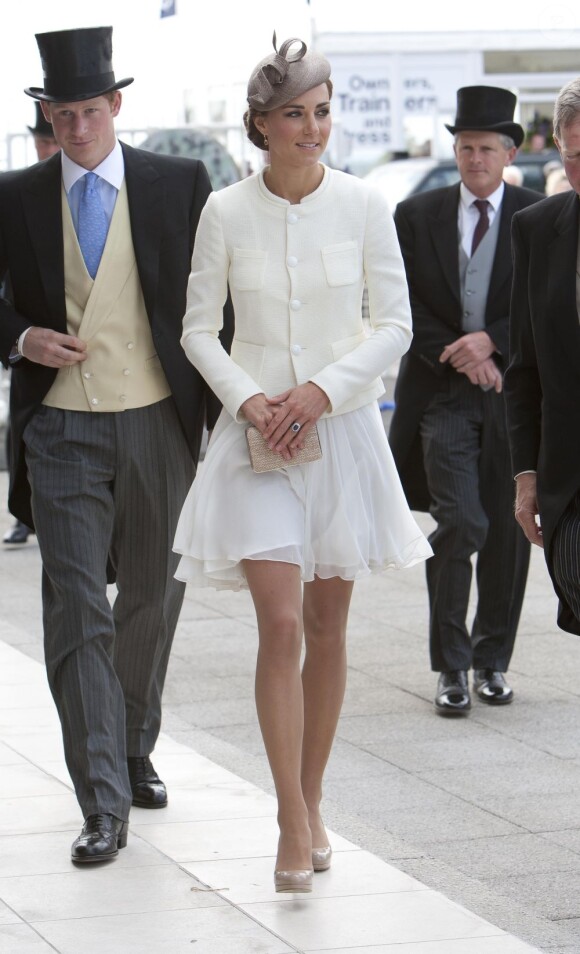 Kate Middleton, la duchesse de Cambridge, affiche son élégance et sa beauté naturelle... Une vraie princesse ! Londres, 7 juin 2011