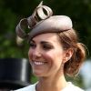 Kate Middleton, la duchesse de Cambridge, affiche son élégance et sa beauté naturelle... Une vraie princesse ! Londres, 7 juin 2011