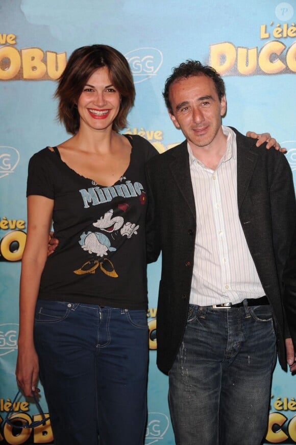 Helena Noguerra et Elie Semoun lors de l'avant-première de la comédie L'élève Ducobu qui s'est tenue au Grand Rex, à Paris, le 12 juin 2011.