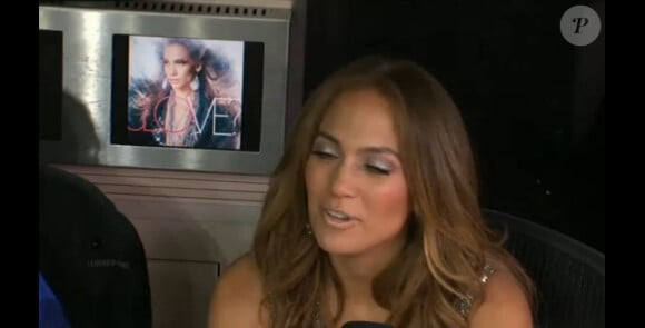 Jennifer Lopez a répondu aux questions de Cauet lors de son passage par NRJ le mardi 14 juin 2011.