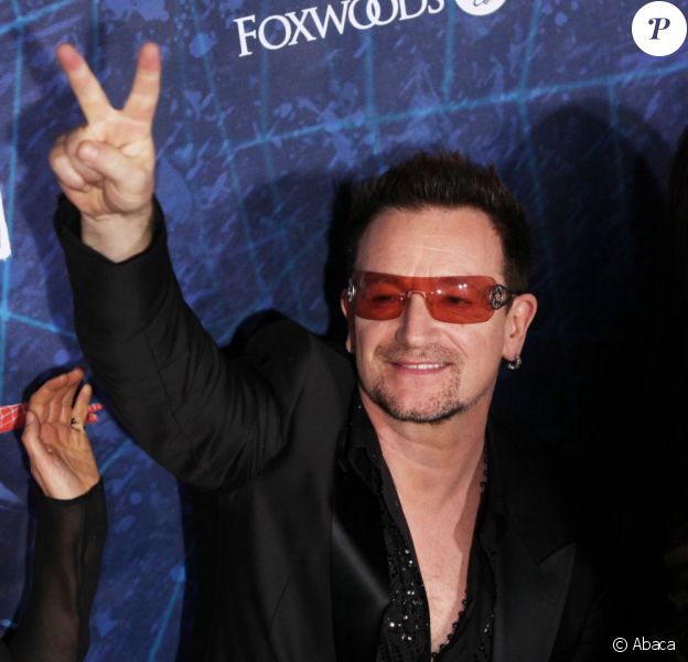 Bono le mardi 14 juin à Brodway pour l'avant-première de Spider-Man : Turn Off The Dark, le musical événement