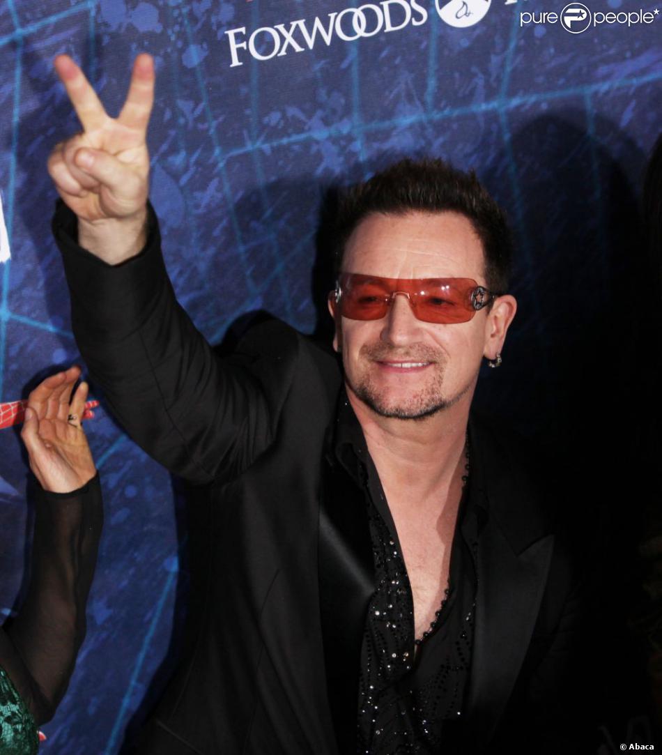 Bono le mardi 14 juin à Brodway pour l&#039;avant-première de Spider-Man : Turn Off The Dark, le musical événement 