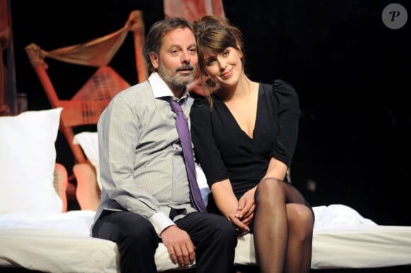 Christophe Alévêque et Serena Reinaldi sur scène dans Ciao Amore en 2010