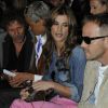 La compagne de George Clooney, Elisabetta Canalis, au premier rang du  défilé DSquared2 pendant la fashion week milanaise le 21 juin 2011