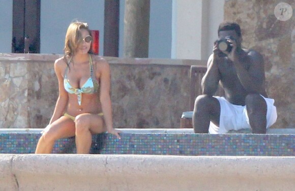 50 Cent et sa nouvelle chérie en vacances à Los Cabos au Mexique le 4 juin 2011