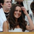 Le prince William et son épouse Catherine (Kate Middleton) étaient à Wimbledon le 27 juin 2011 pour encourager sur le court central l'Ecossais Andy Murray, opposé à Richard Gasquet.