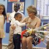Le 23 juin, la princesse Mathilde a eu un vif succès auprès des enfants d'une école franco-américaine de Harlem.
En juin 2011, avant de songer aux vacances, le prince Philippe et la princesse Mathilde de Belgique effectuaient une mission de rapprochement économique aux Etats-Unis.