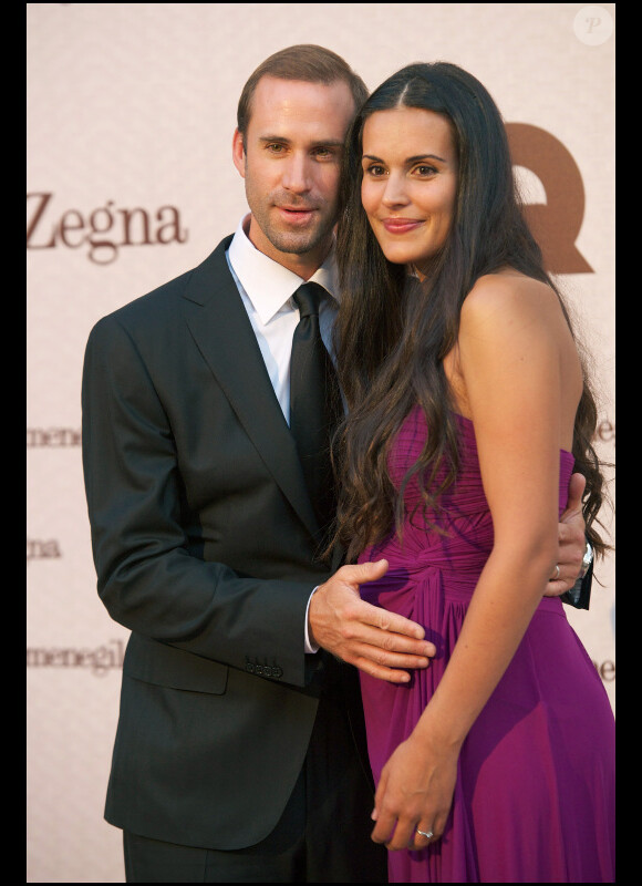 Joseph Fiennes et son épouse Maria Dolores Dieguez, enceinte,  lors de la soirée GQ à Madrid le 29 juin 2011
