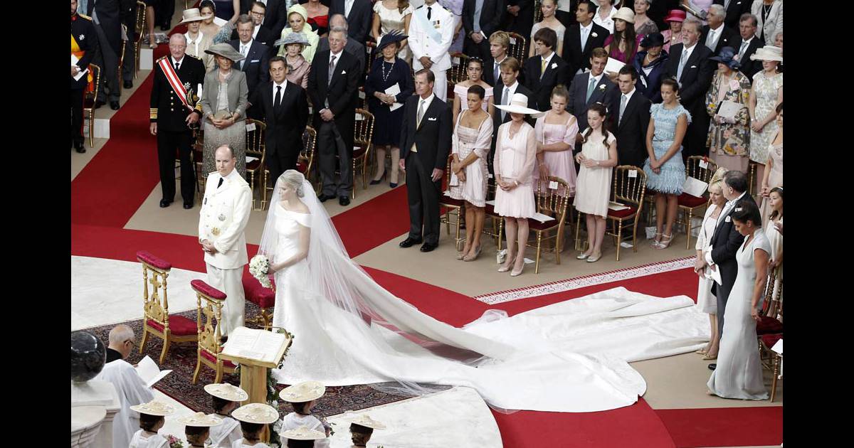 Albert De Monaco Et Charlene Un Troisieme Enfant Illegitime Gache Le Mariage Purepeople