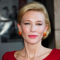Défilé Armani : Cate Blanchett illumine la Fashion Week parisienne avec style